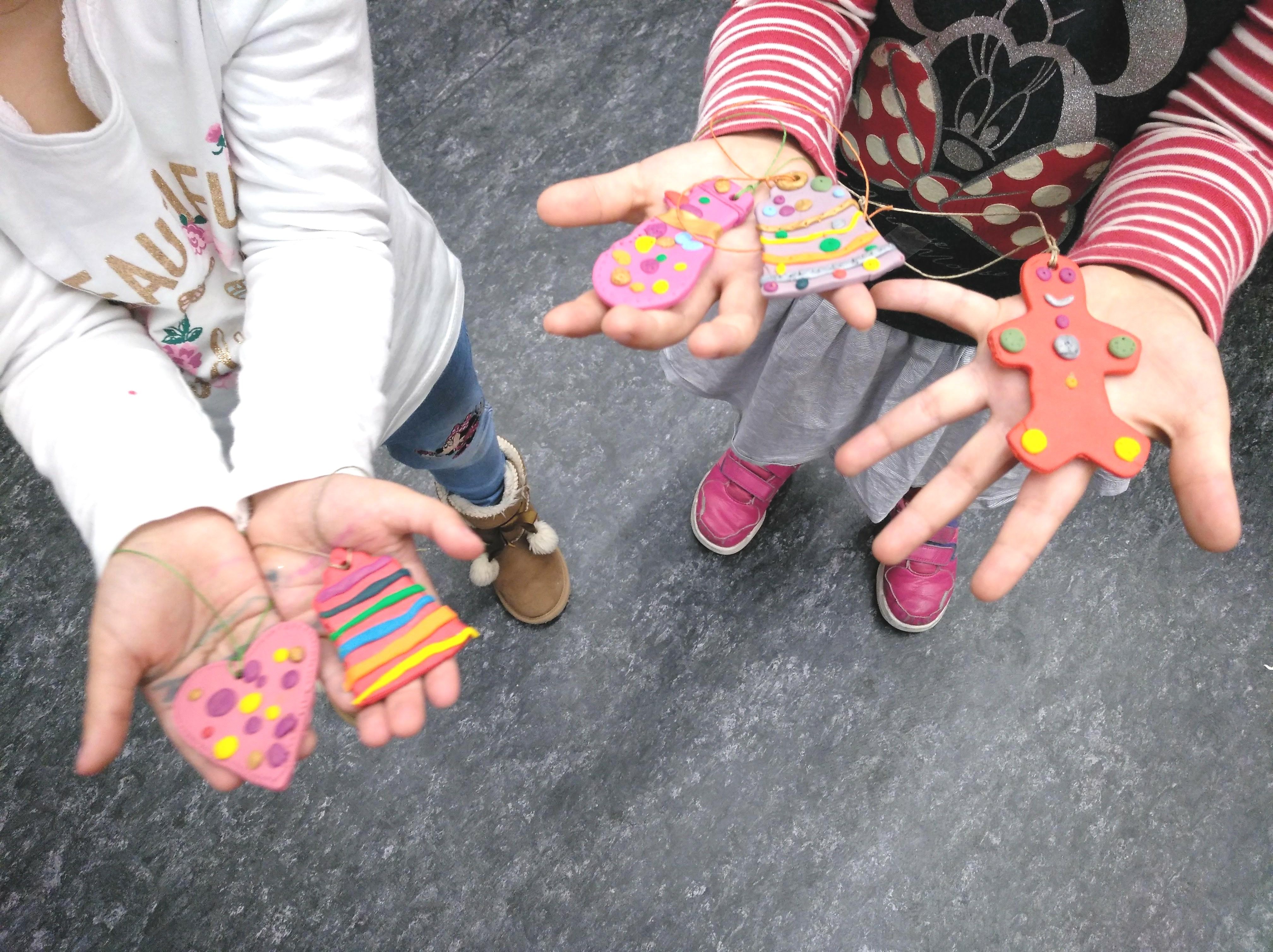 taller adornos navideños
