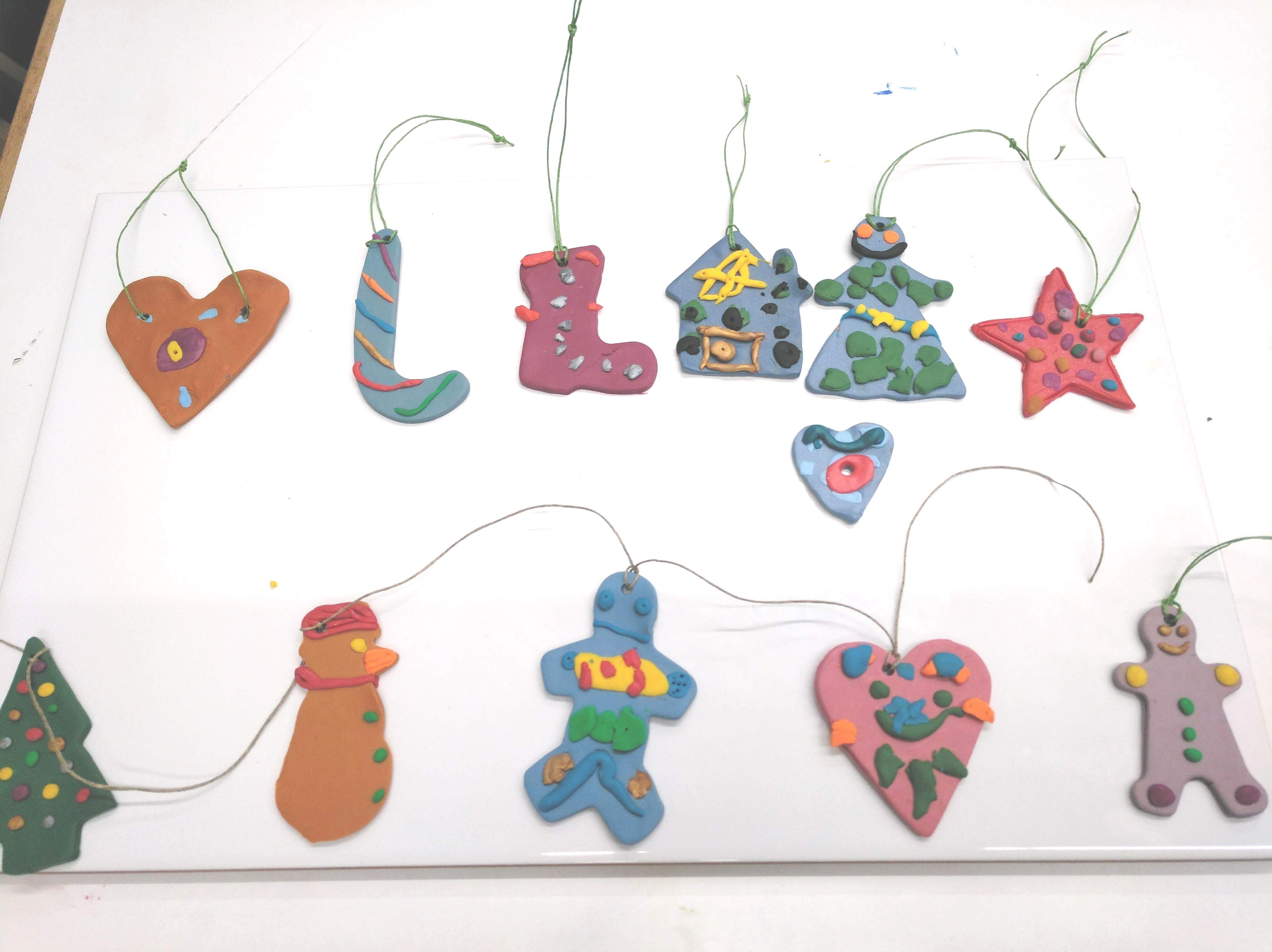 taller adornos navideños